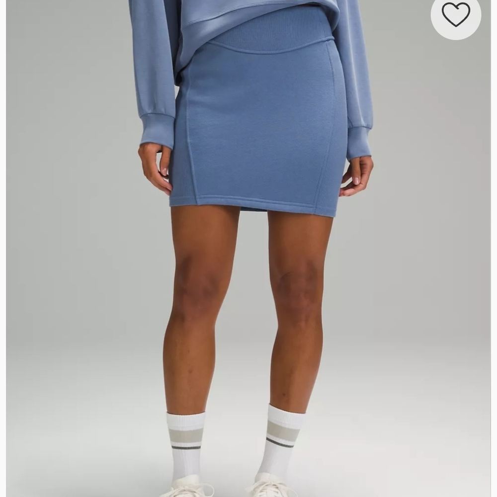 NWT Lululemon Scuba HR Mini Skirt Sz M Oasis Blue